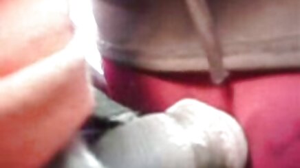 Sıcak gay yeni türk porno filmleri TV izlerken