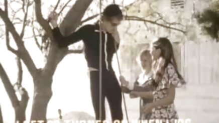 Öğrenci kız gets turk filmi porno ıslak ve yüz masaj