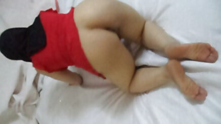 Tampa sıcak MİLF güzel göğüslerini türk sineması porno yağlar!
