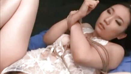 Sarışın en güzel türk porno filmleri Lezbiyen Luv bir fitness gezegeni var