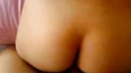 Kanepede büyük siyah sürtük ve porno filmi olan turk unluler yüz