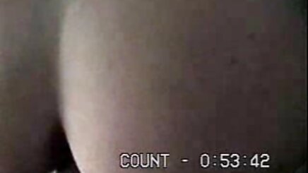 Seksi bacaklar porno film gizli çekim ve kelepçeler